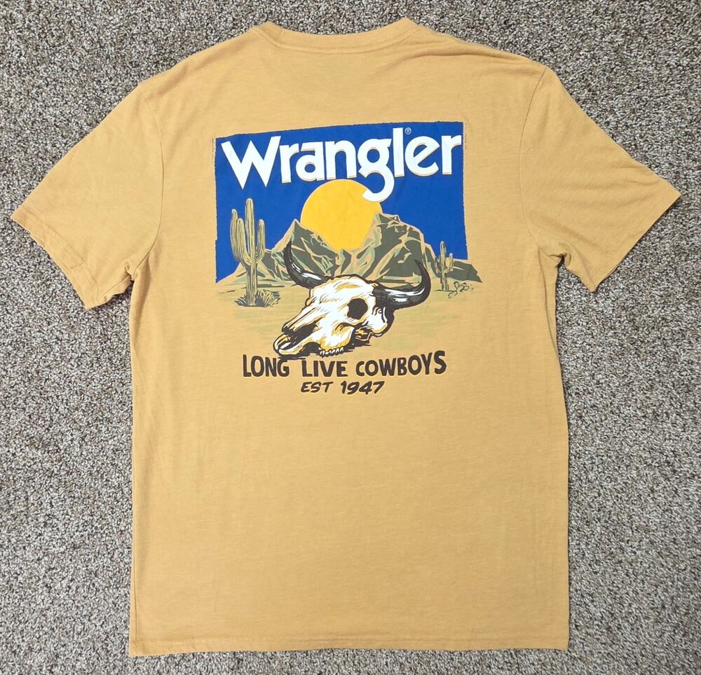 Wrangler Men's Long Live Cowboys Short Sleeve Graphic T-Shirt -Size medium